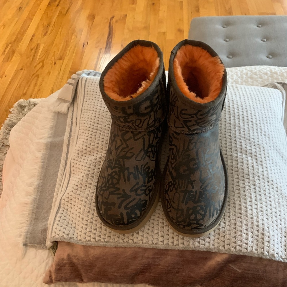 Classic UGG boots, “drawn graffiti”
